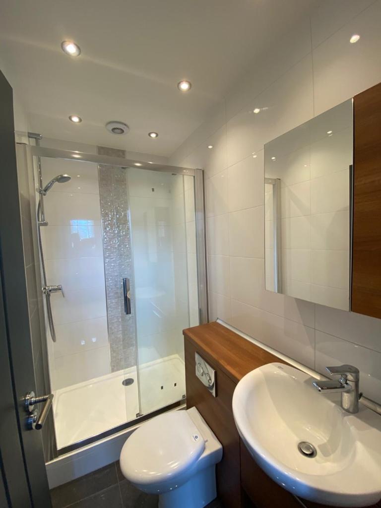 Modern 2bed Flat Chiswick * Londra